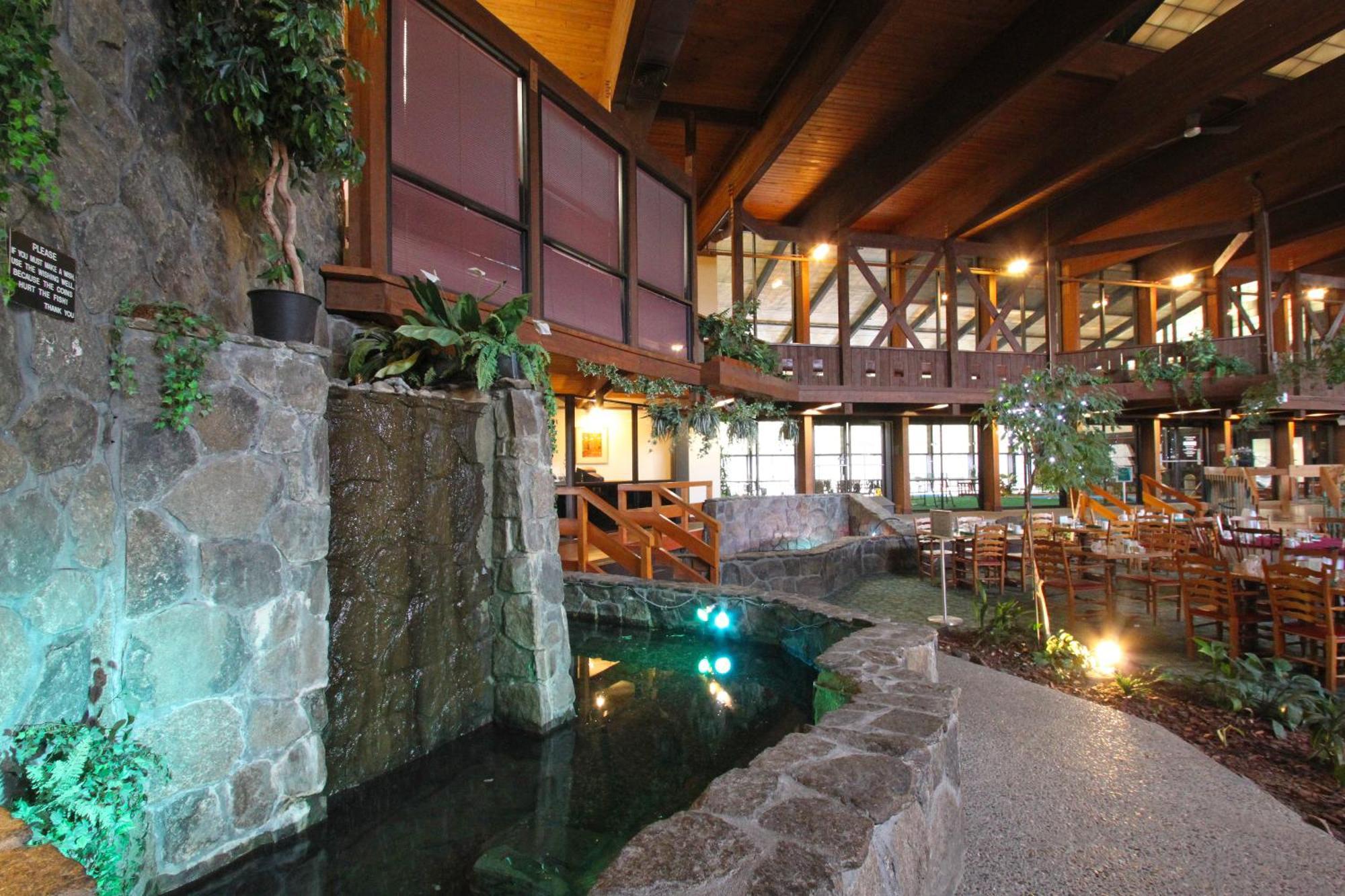 Fireside Inn & Suites West Ліван Екстер'єр фото